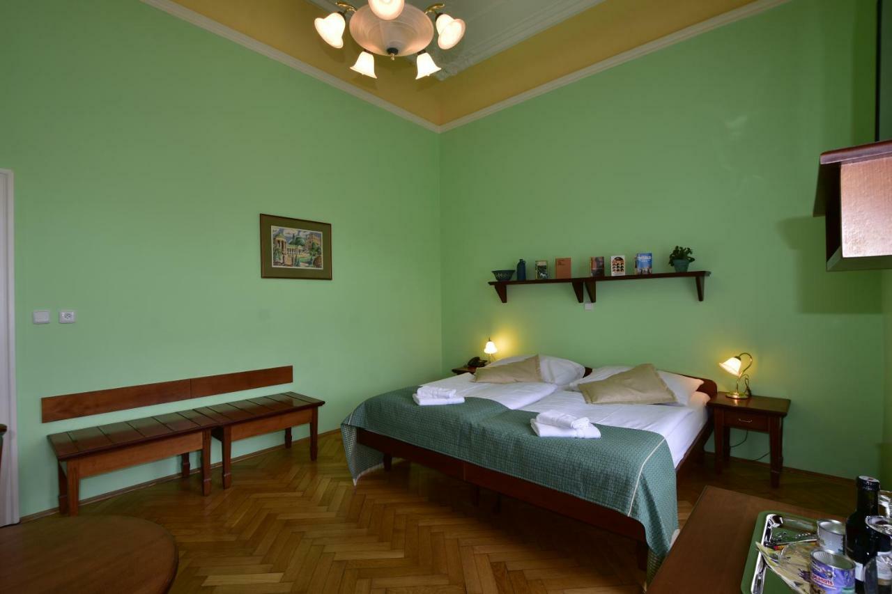 Sant Georg Garni Hotell Mariánské Lázně Eksteriør bilde