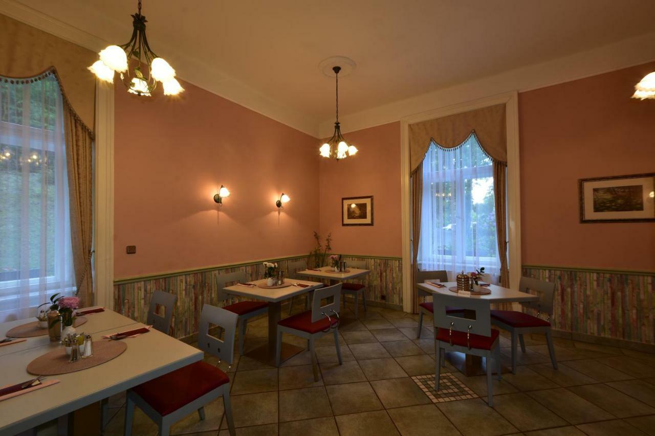 Sant Georg Garni Hotell Mariánské Lázně Eksteriør bilde